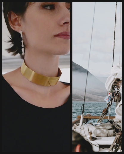 Sea Wake Golden Choker